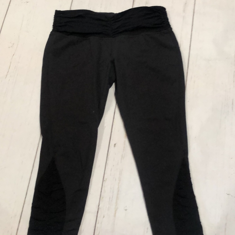 Patagonia black cropped leggings - Picture 2 of 8